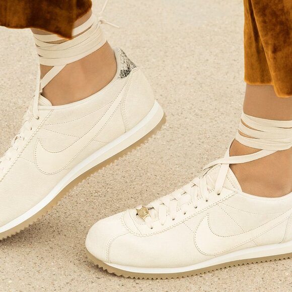 Nike Cortez ALC in Light Orewood - Picture 4 of 4
